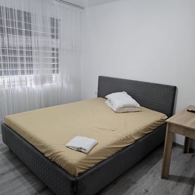 Vermietung einer komfortablen 3-Zimmer-Wohnung mit separater Küche, 70 m², Tomis 3, Constanța, Rumänien